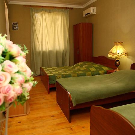 Guest House Milana Suchumi Exteriér fotografie